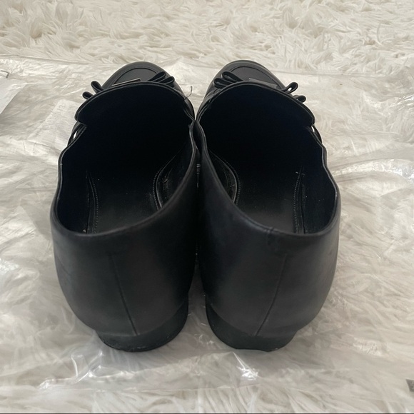 Micheal Kors Caroline Leather Loafer - Picture 7 of 8